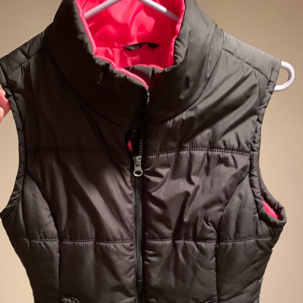 Women’s puffer vest from Aero